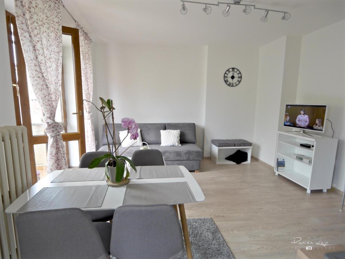 Emily Apartment Košice Buitenkant foto