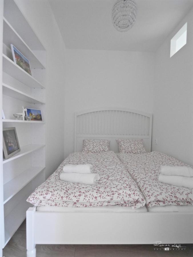 Emily Apartment Košice Buitenkant foto